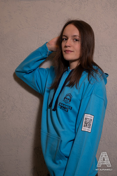 Hellblauer Hannes Alm Hoodie