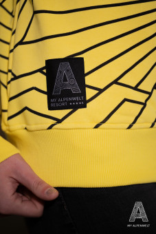Close Up My Alpenwelt Logo Aufnäher